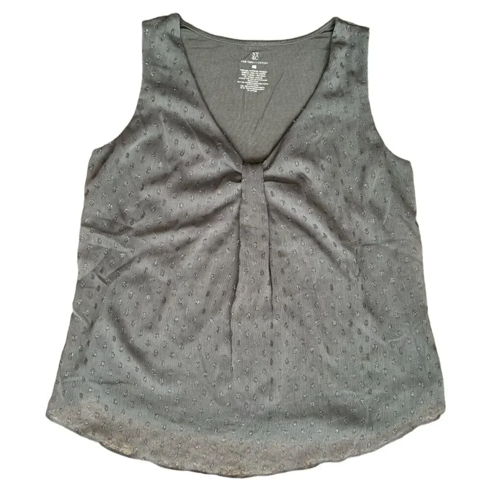NEW YORK & COMPANY Gray V Neck Sleeveless Top, Medium